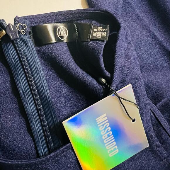 Missguided Sleeveless Drawstring Waist Cuffed Hem Jumpsuit Size 2 NWT Navy - Picture 3 of 6